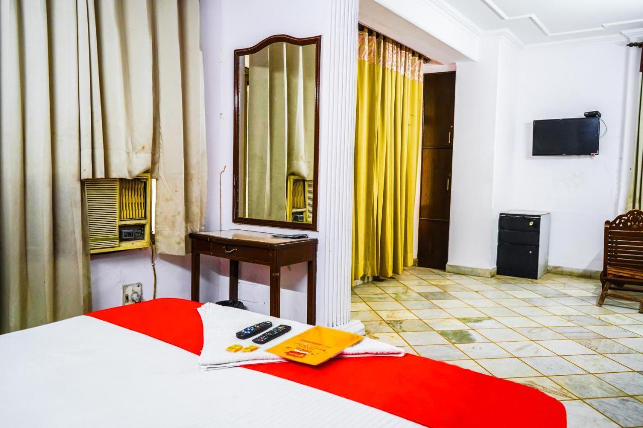 Roomshala 001 Iconic Residency New Delhi Buitenkant foto